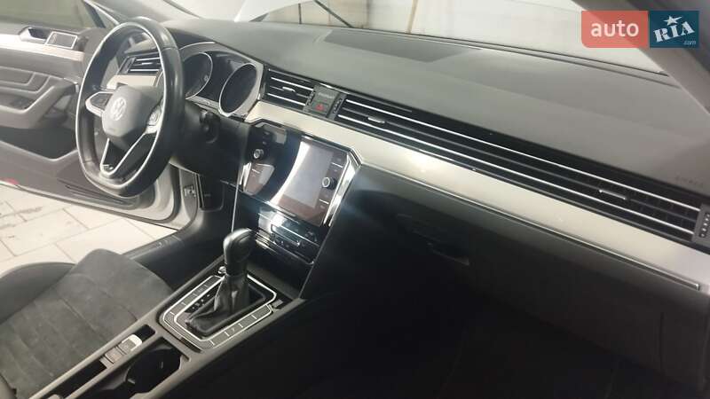 Універсал Volkswagen Passat 2021 в Кам'янці-Бузькій