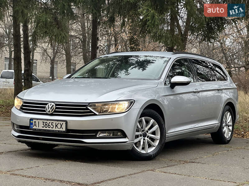 Универсал Volkswagen Passat 2015 в Киеве