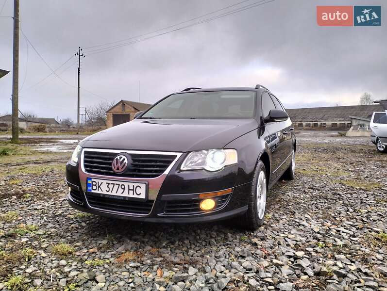 Універсал Volkswagen Passat 2006 в Дубні
