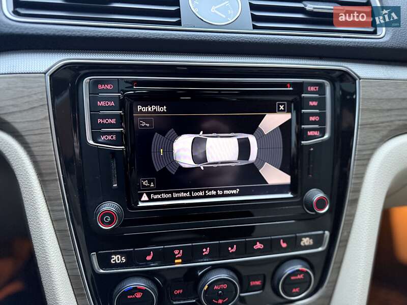 Седан Volkswagen Passat 2017 в Стрые