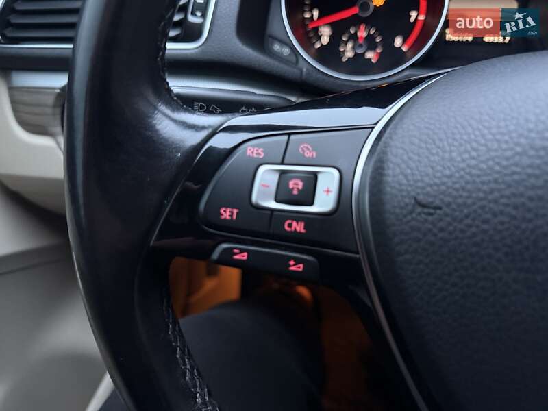 Седан Volkswagen Passat 2017 в Стрые