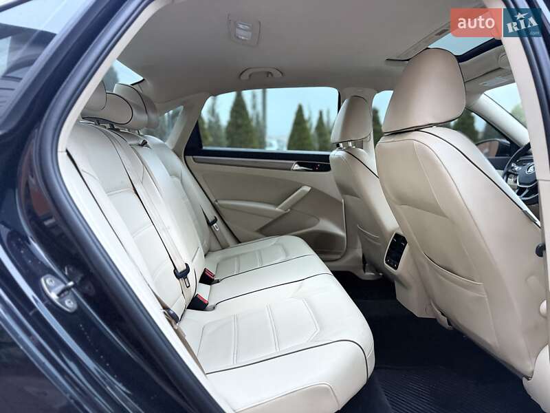 Седан Volkswagen Passat 2017 в Стрые