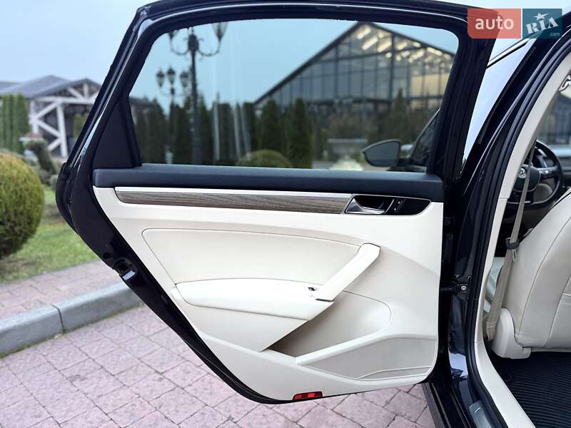 Седан Volkswagen Passat 2017 в Стрые