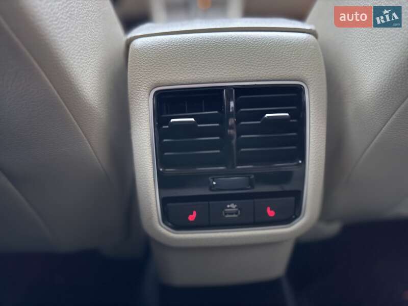 Седан Volkswagen Passat 2017 в Стрые