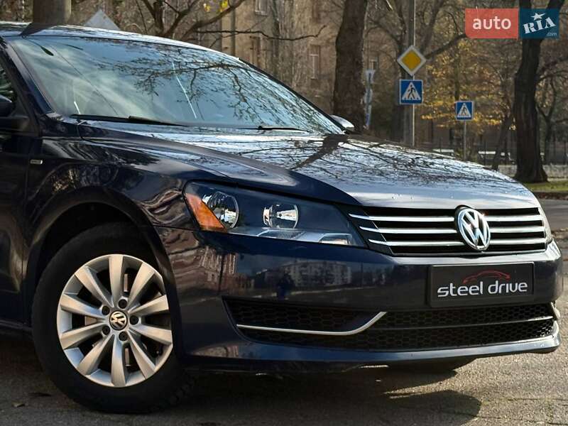 Седан Volkswagen Passat 2014 в Николаеве