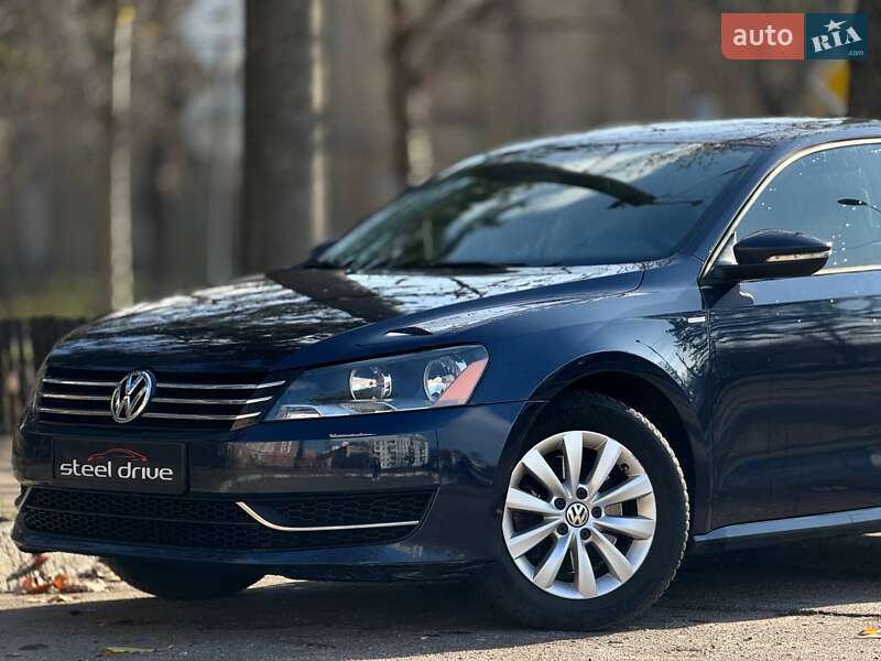 Седан Volkswagen Passat 2014 в Николаеве