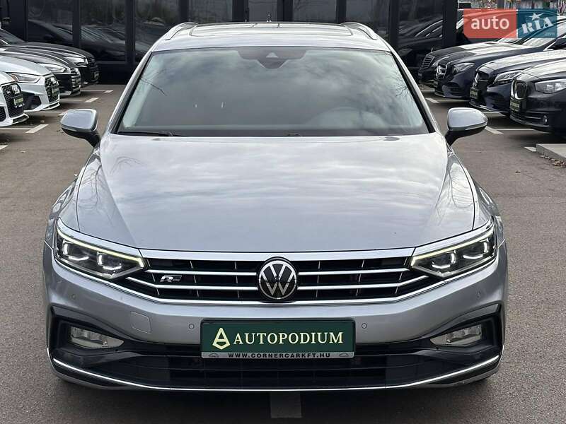 Универсал Volkswagen Passat 2020 в Киеве