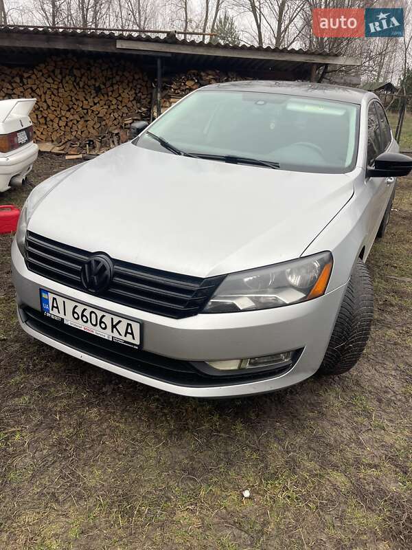 Седан Volkswagen Passat 2012 в Броварах