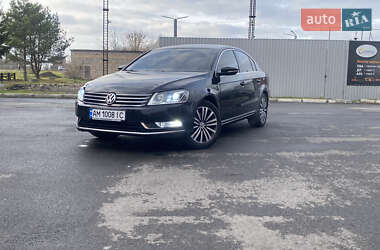 Седан Volkswagen Passat 2011 в Звягеле