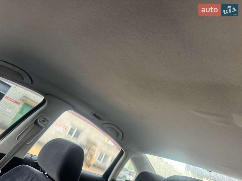 Седан Volkswagen Passat 1997 в Стрые