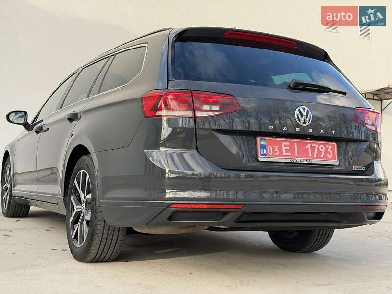 Универсал Volkswagen Passat 2020 в Луцке