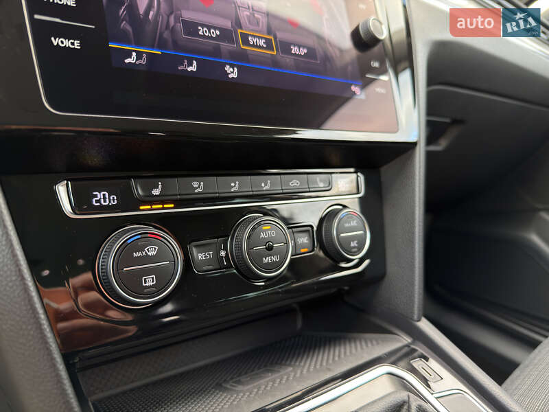 Универсал Volkswagen Passat 2020 в Луцке