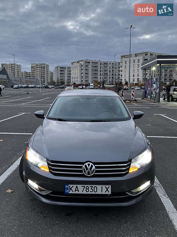 Седан Volkswagen Passat 2012 в Хмельницком