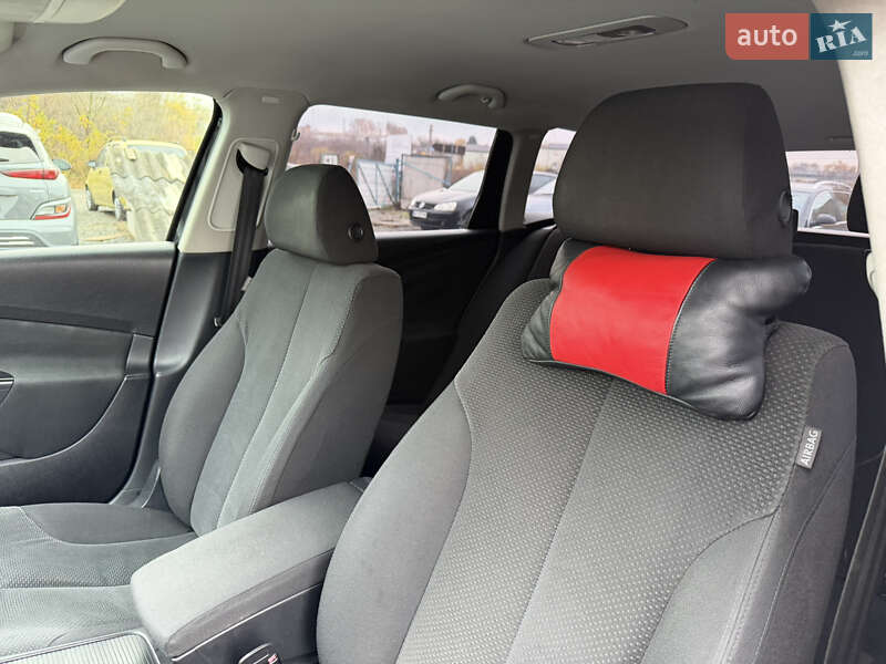 Универсал Volkswagen Passat 2008 в Ровно