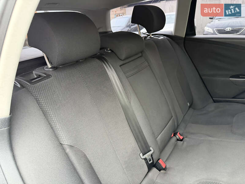 Универсал Volkswagen Passat 2008 в Ровно