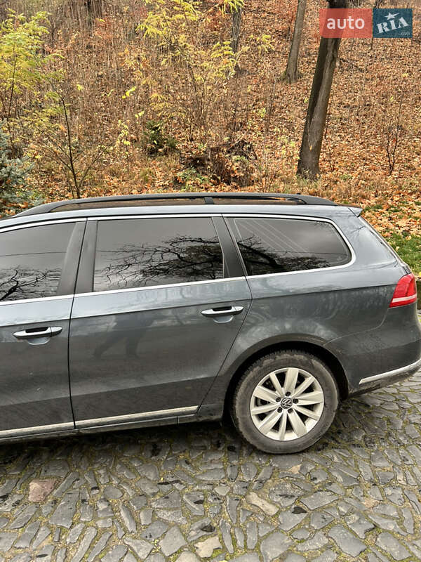Универсал Volkswagen Passat 2011 в Львове