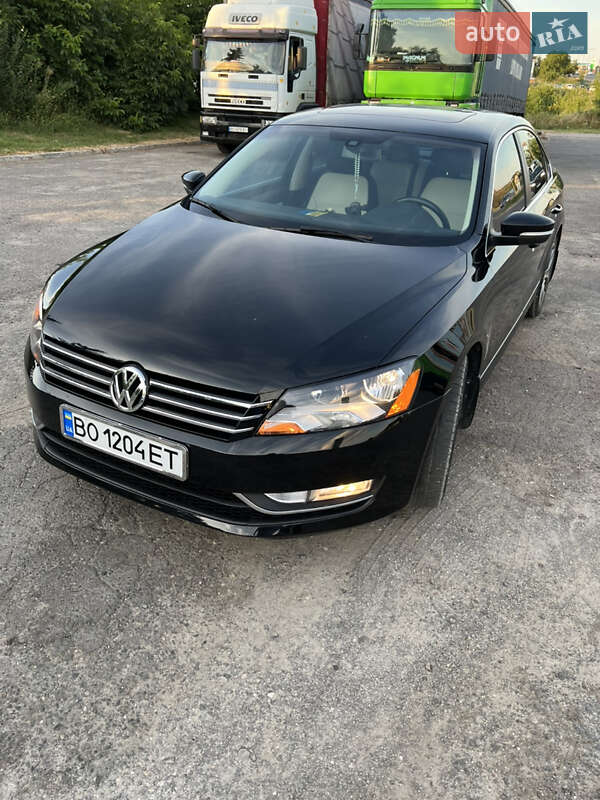 Седан Volkswagen Passat 2015 в Тернополе