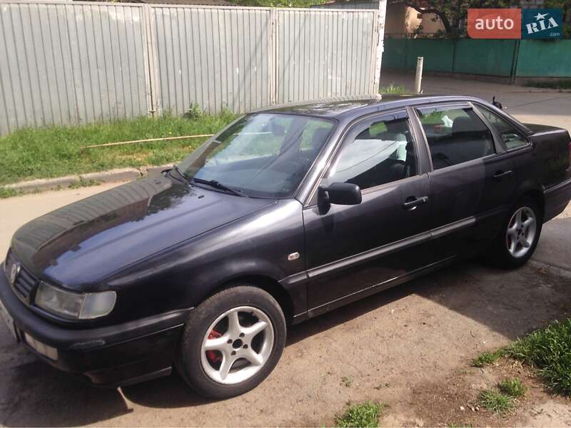 Седан Volkswagen Passat 1993 в Одессе фото 5 Седан Volkswagen Passat 1993 в Одессе