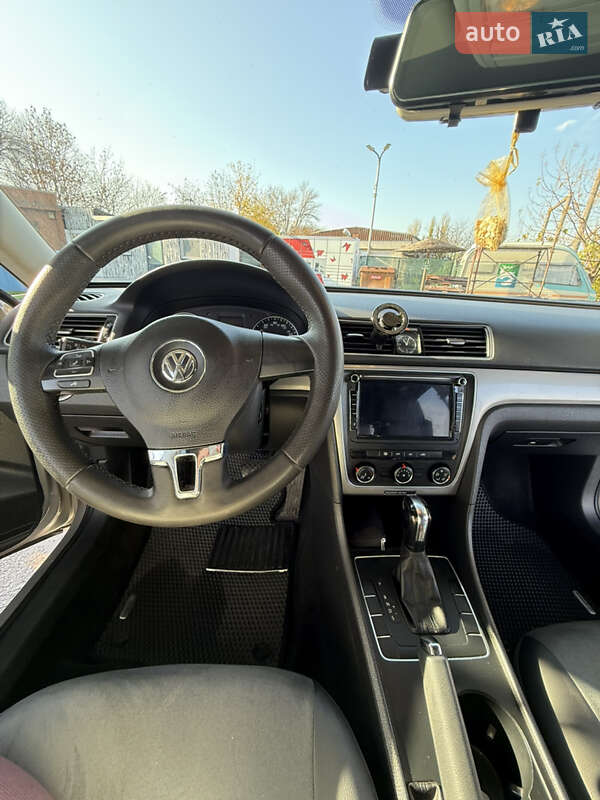 Седан Volkswagen Passat 2012 в Измаиле