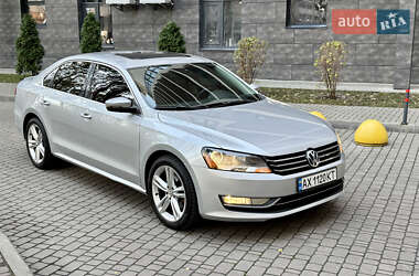 Седан Volkswagen Passat 2014 в Киеве