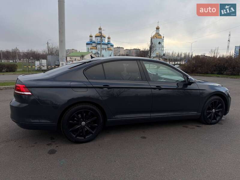 Седан Volkswagen Passat 2015 в Кривом Роге