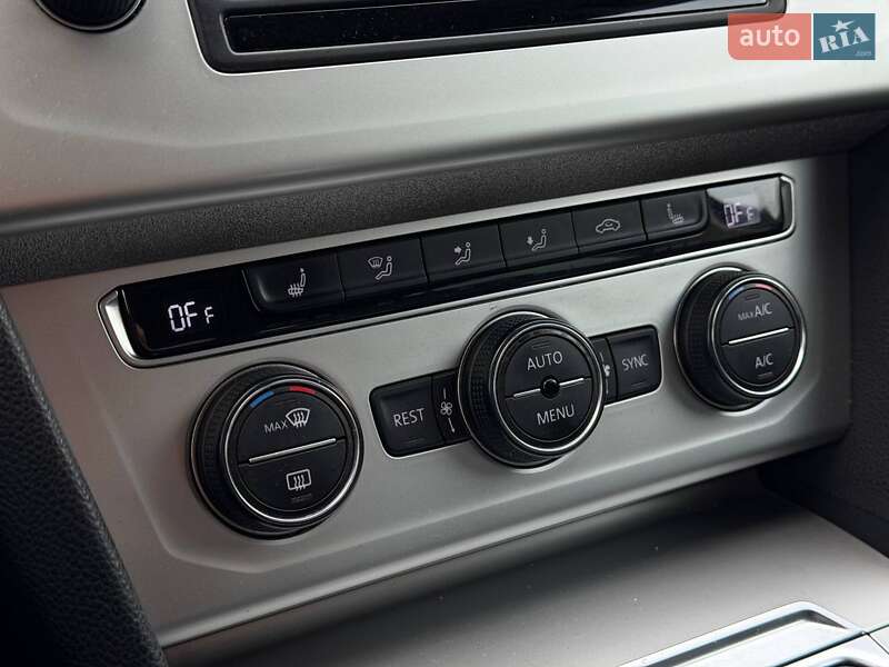 Седан Volkswagen Passat 2015 в Кривом Роге