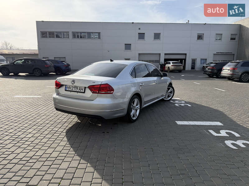 Седан Volkswagen Passat 2014 в Одессе
