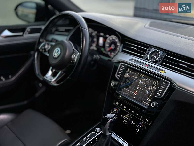 Универсал Volkswagen Passat 2015 в Черновцах