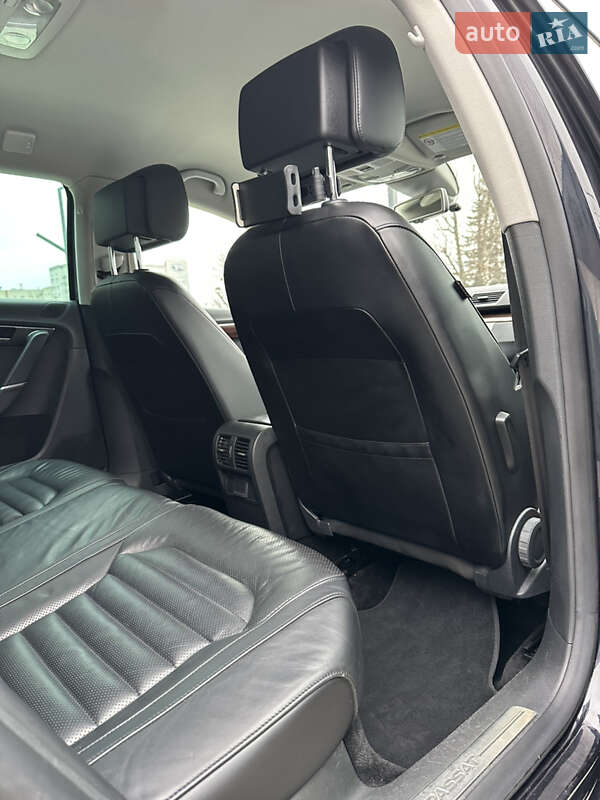Універсал Volkswagen Passat 2011 в Луцьку