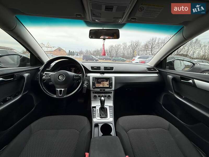 Универсал Volkswagen Passat 2012 в Коломые