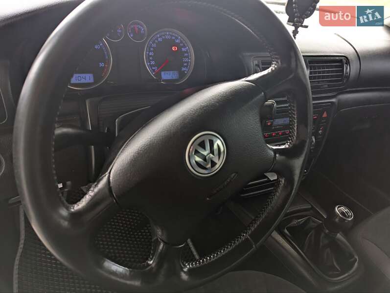 Седан Volkswagen Passat 2002 в Полтаве