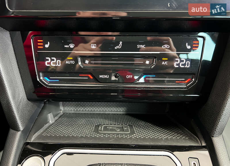 Универсал Volkswagen Passat 2021 в Львове