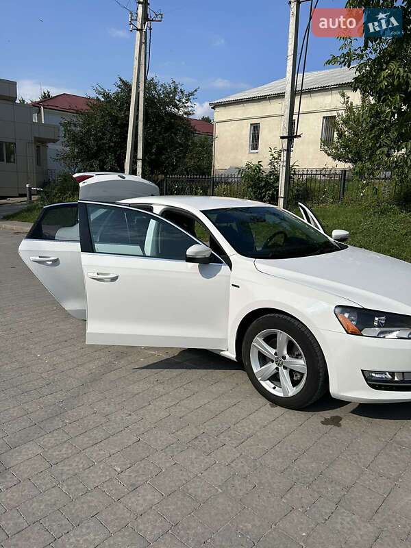 Седан Volkswagen Passat 2015 в Хмельницком