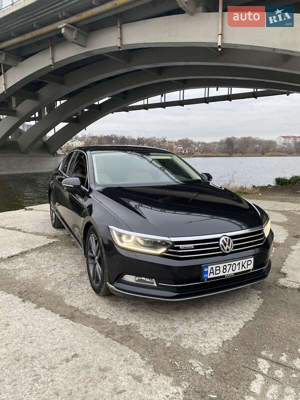 Седан Volkswagen Passat 2015 в Виннице