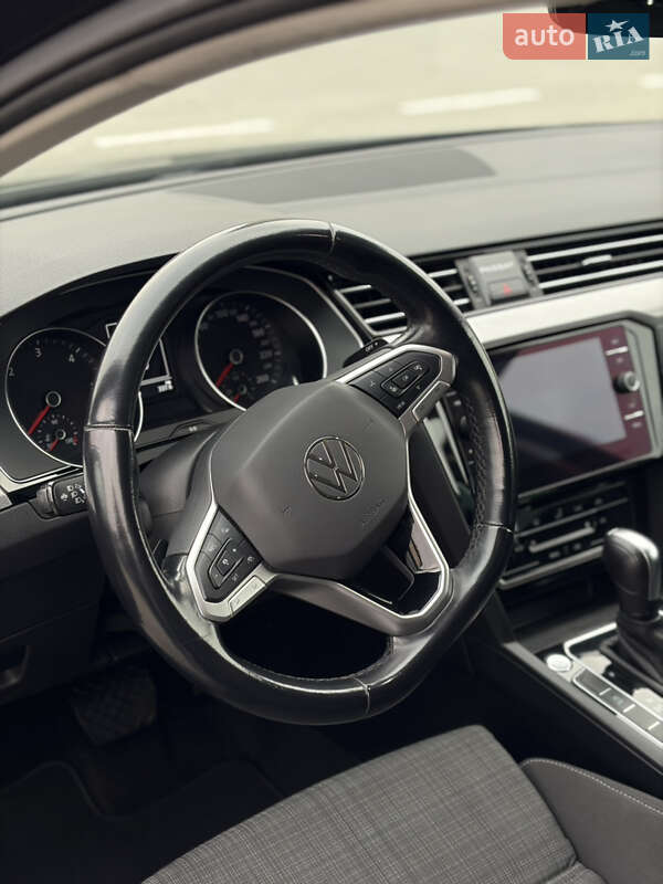 Универсал Volkswagen Passat 2020 в Дубно