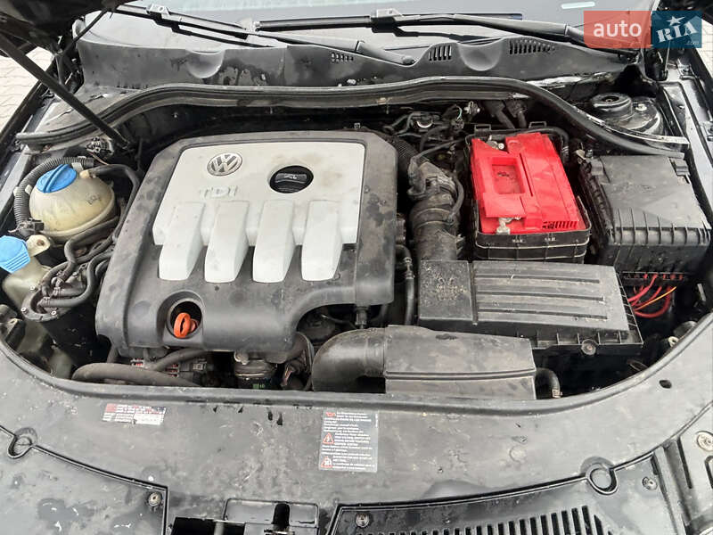 Универсал Volkswagen Passat 2006 в Арцизе