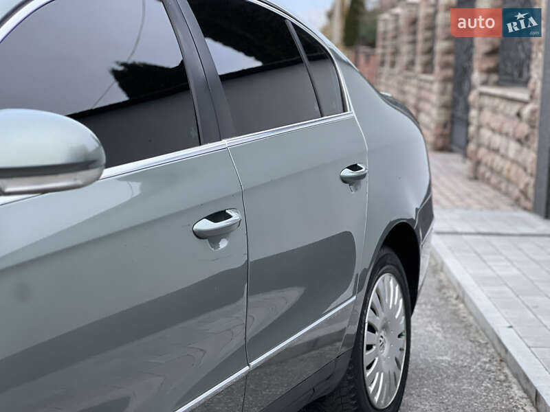 Седан Volkswagen Passat 2006 в Тернополе