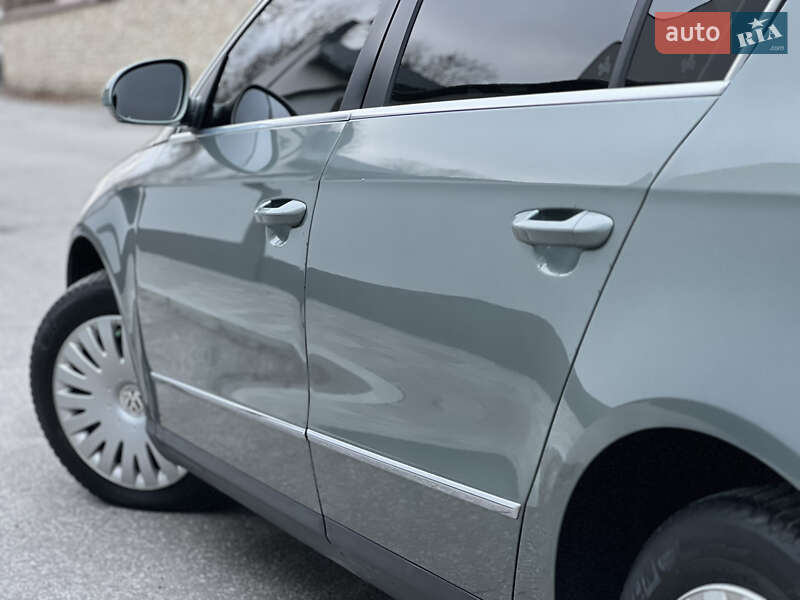Седан Volkswagen Passat 2006 в Тернополе