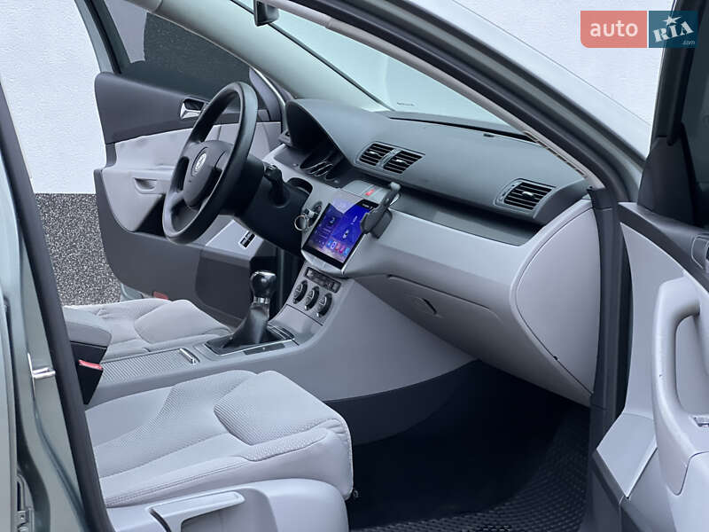 Седан Volkswagen Passat 2006 в Тернополе