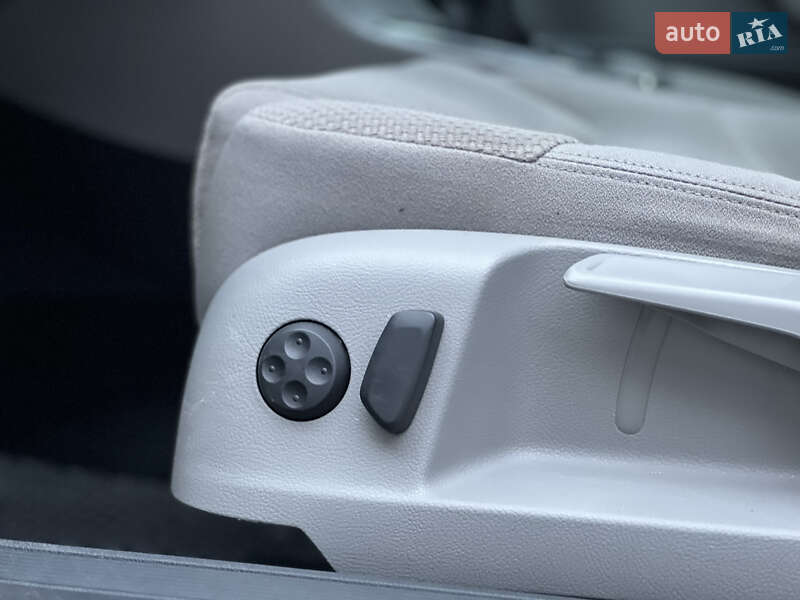 Седан Volkswagen Passat 2006 в Тернополе