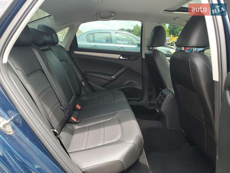 Универсал Volkswagen Passat 2022 в Хмельницком