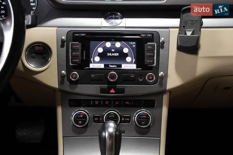 Универсал Volkswagen Passat 2013 в Луцке