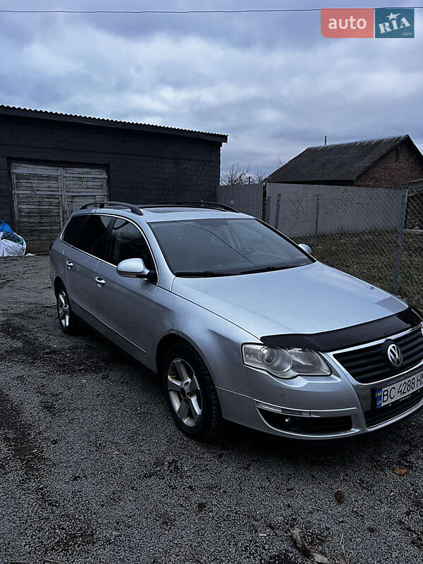 Универсал Volkswagen Passat 2008 в Сокале