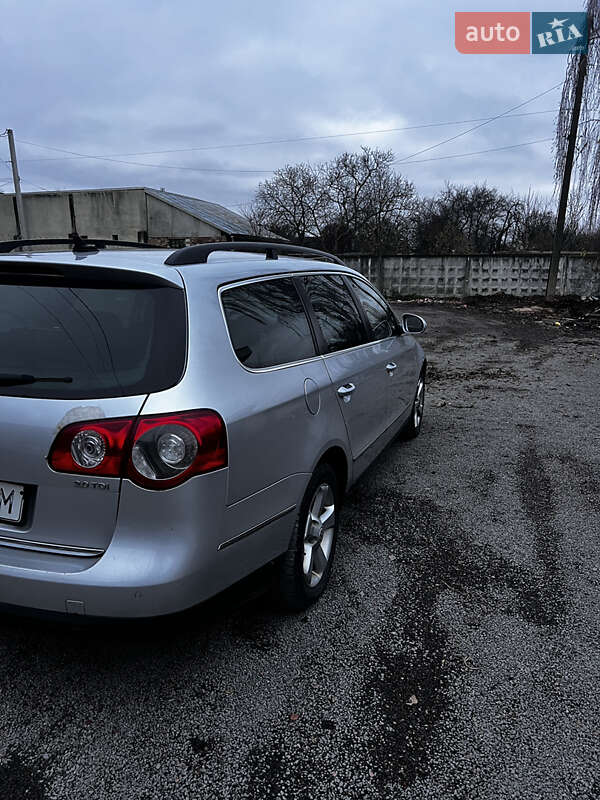 Универсал Volkswagen Passat 2008 в Сокале