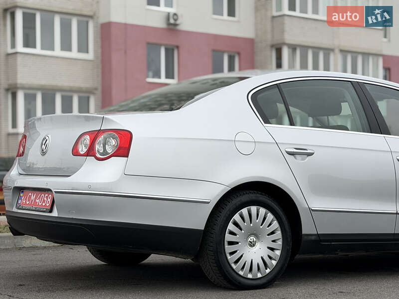Седан Volkswagen Passat 2009 в Виннице
