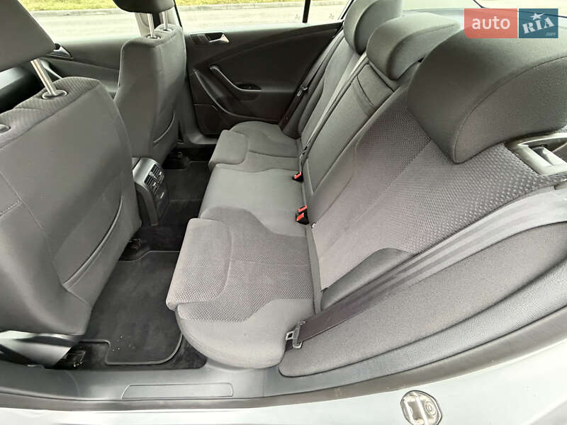 Седан Volkswagen Passat 2009 в Виннице