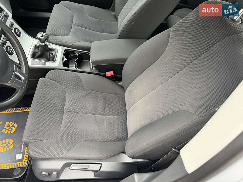 Седан Volkswagen Passat 2009 в Виннице