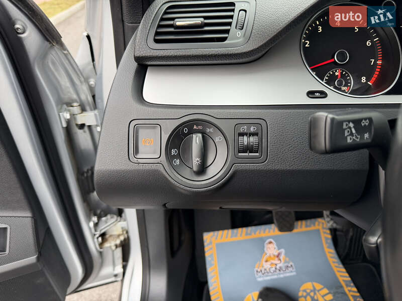 Седан Volkswagen Passat 2009 в Виннице