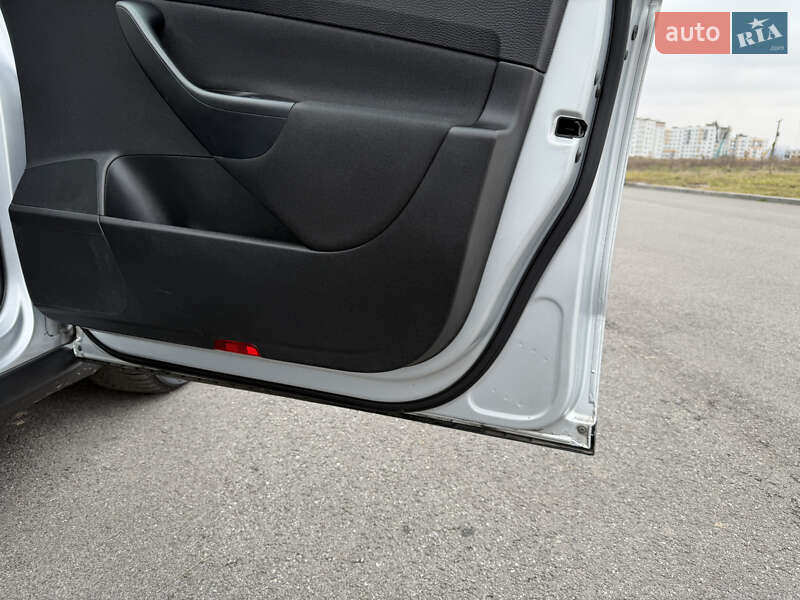 Седан Volkswagen Passat 2009 в Виннице