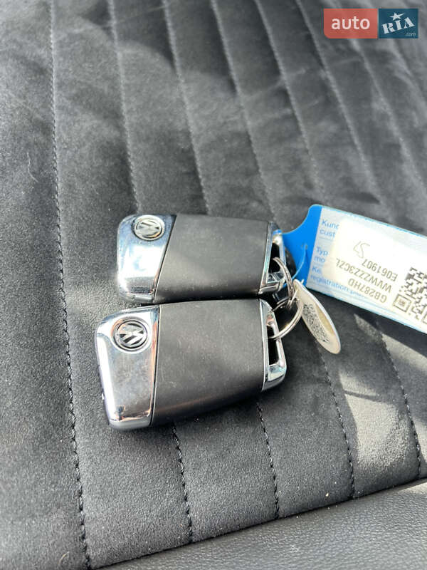 Универсал Volkswagen Passat 2020 в Львове